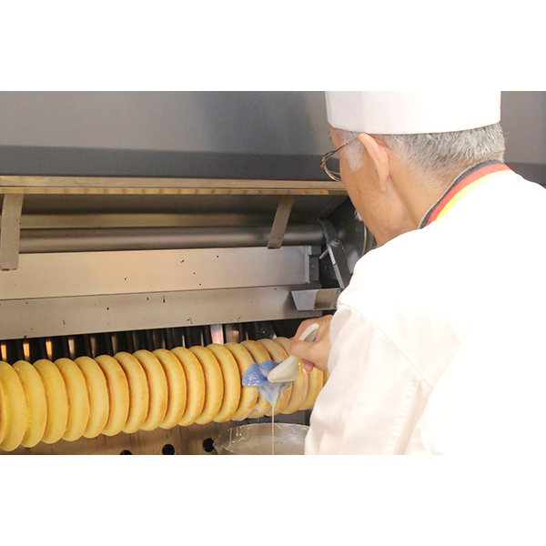 Baum u. Baum Japanese Baumkuchen Cake Assortment Box 12 Pieces