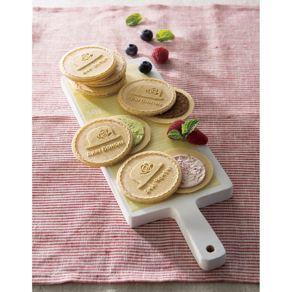 Akai Bohshi Whipped Chocolate Sandwich Biscuits 4 Assorted Flavors 20 Pieces