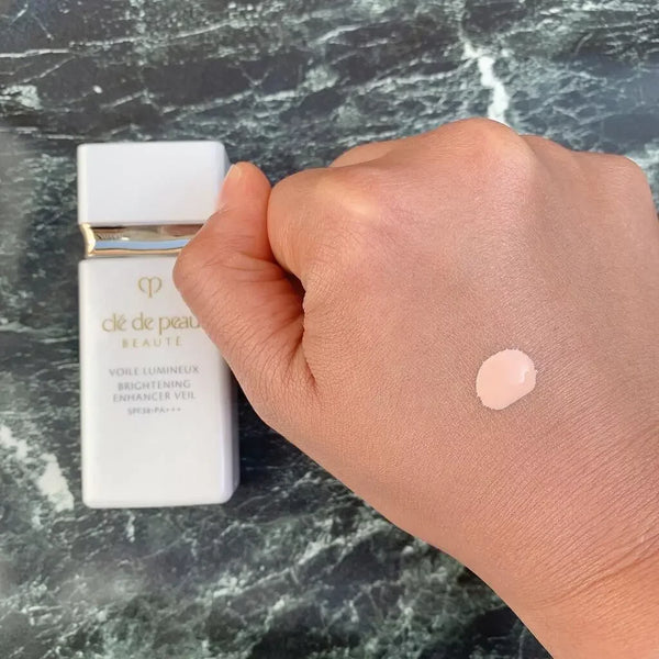 Clé de Peau Beaute Voile Lumineux Brightening Makeup Base SPF38 PA+++ 30ml