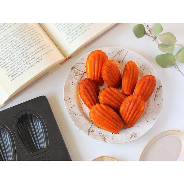 Matsunaga Premium Madeleine Mold (Nonstick Madeleine Mold) 8 Wells