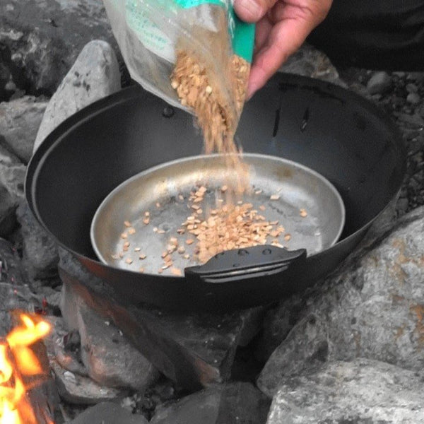 Ptygrace Iron Smoker Durable Smoking Pot & Grill For Camping 27cm