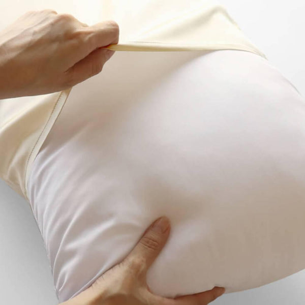 Kinuya Gentle Silk Pillowcase For Hair Protection Off White 45 x 55cm