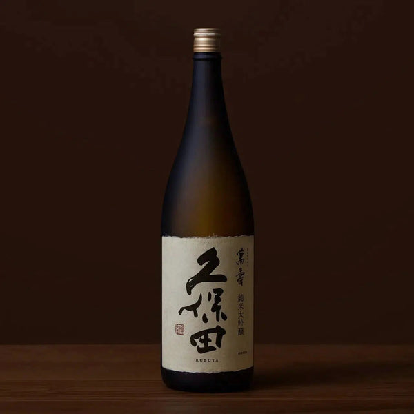 P-4-KBTA-MJDSKE-720-Kubota Manjyu Junmai Daiginjo Japanese Sake 720ml.jpg