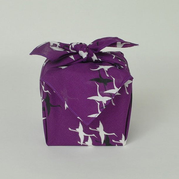 Seiran-Furoshiki-Flying-Cranes-Small-Cotton-Wrapping-Cloth---48cm-1-2024-06-17T06:46:27.047Z.jpg