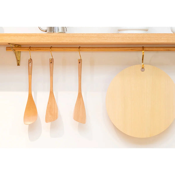 Umezawa-Natural-Uncoated-Cherry-Wood-Turner-Left-Handed-Spatula-310mm-2-2024-02-14T08:01:52.251Z.webp