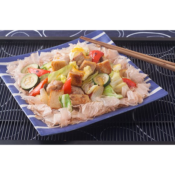 Yamaki-Thinly-Shaved-Katsuobushi-Fluffy-Dried-Bonito-Flakes-15g-2-2024-06-06T06:36:31.416Z.jpg