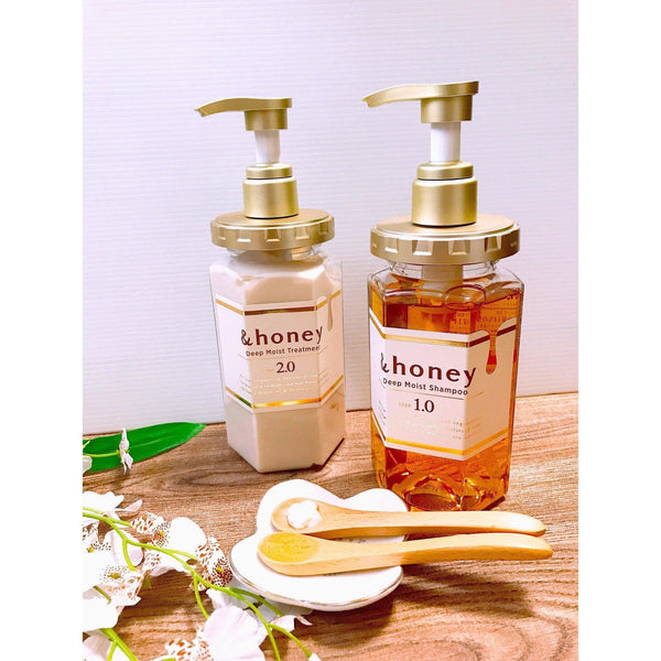 andhoney-Deep-Moist-Treatment-2-0--Japanese-Honey-Hair-Conditioner--445g-2-2024-06-14T01:58:36.326Z.jpg